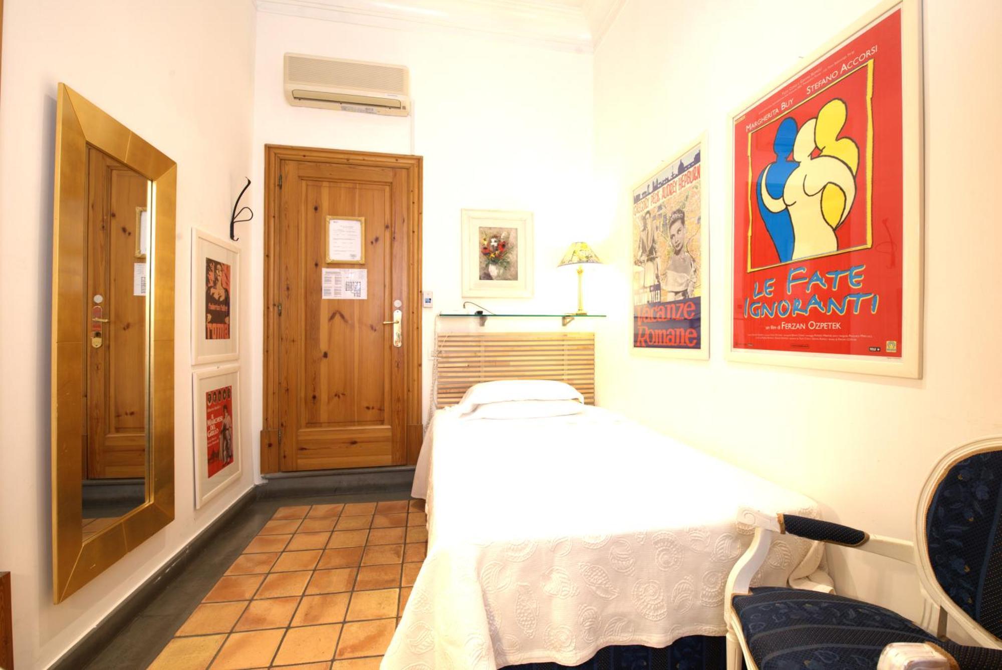 Hotel Locanda Cairoli Rom Exterior foto