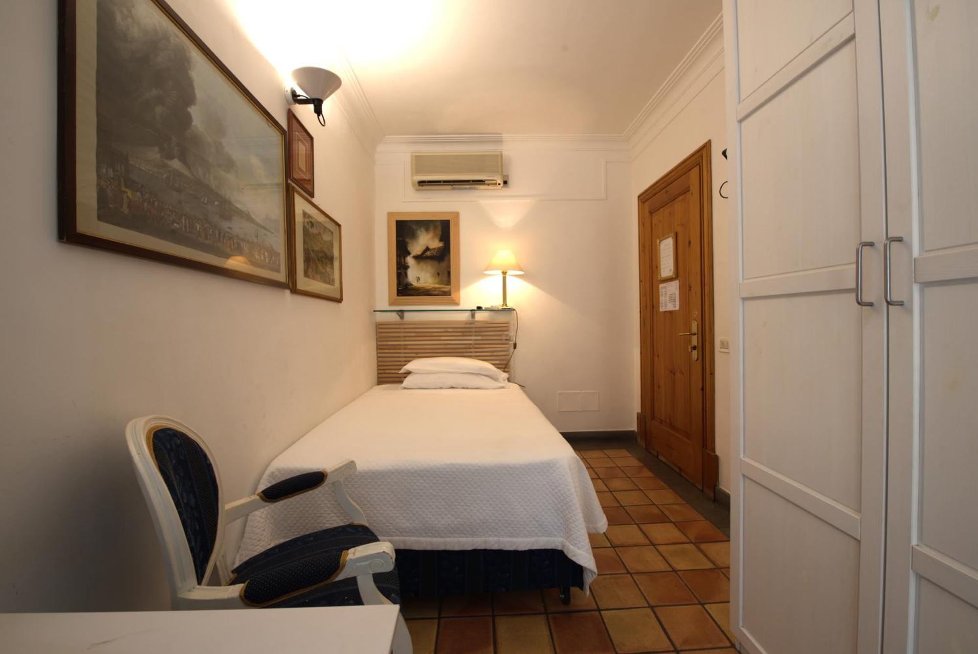 Hotel Locanda Cairoli Rom Exterior foto